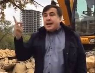 Саакашвили возмутился сносом дачи Докса