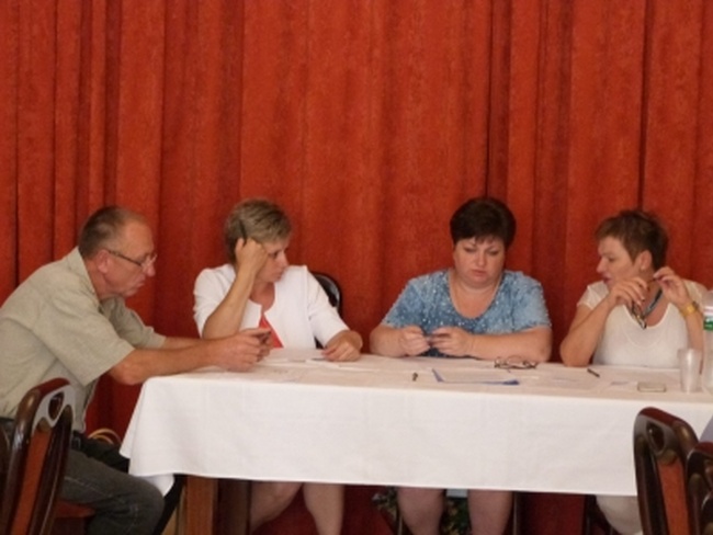 Доброславські депутати затвердили підвищення заробітної плати працівникам селищної ради