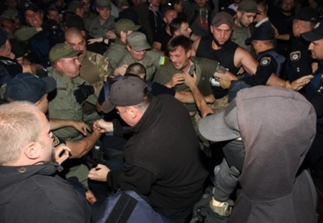 Срыв концерта Лободы в Одессе оценили как «мелкое хулиганство», несмотря на драку с полицией