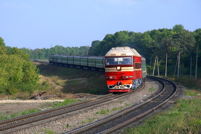 За 10 месяцев Одесская железная дорога получила только половину компенсации за перевозку льготников