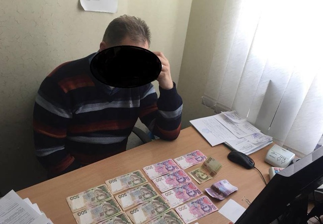 В Одессе на взятке задержали чиновника-ветеринара