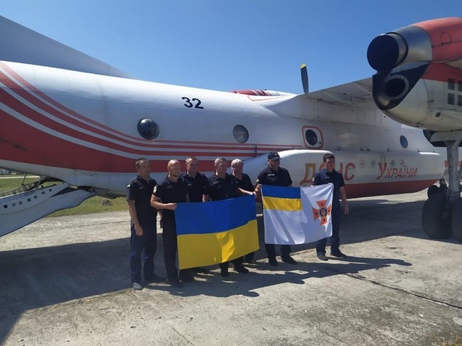 Пожежні літаки ДСНС повернулися з Туреччини до України