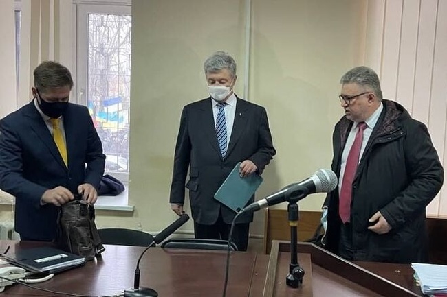 Петра Порошенка відпустили під особисте зобов'язання