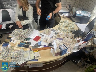 В Одесі завідувачка психлікарні брала гроші за підробку довідок про інвалідність