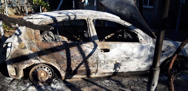 У Татарбунарах невідомі спалили автомобіль адвоката, який співпрацює з Громадським центром правосуддя