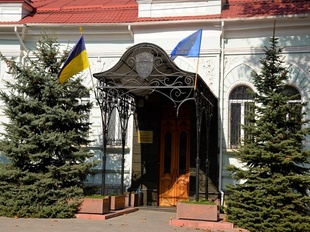 На Миколаївщині бухгалтерка нарахувала собі зарплатні майже на вісім мільйонів