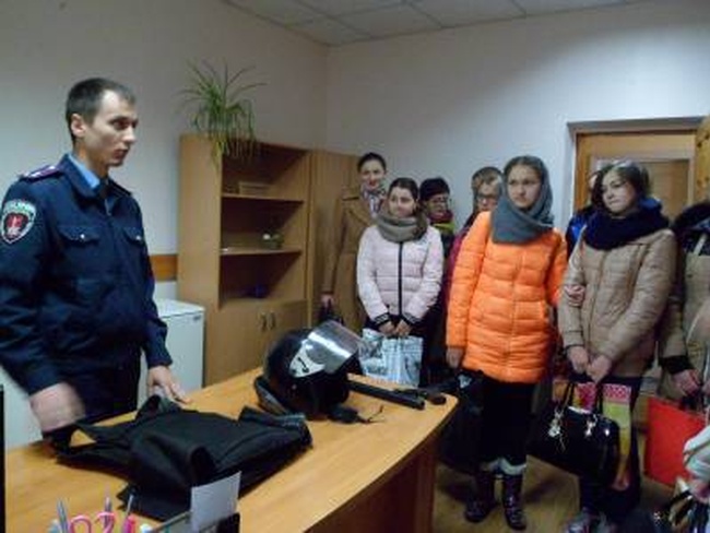 Одесский Комитет избирателей организовал неделю правовых знаний для студентов в Подольском отделении полиции