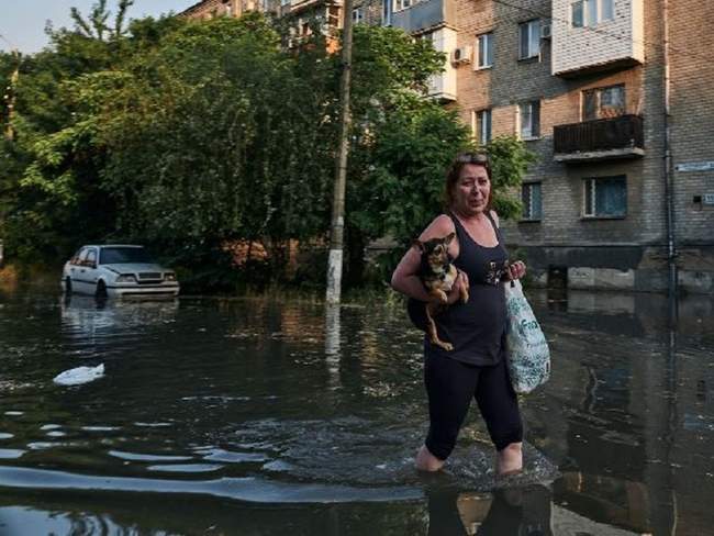 Паводок у Херсоні. Фото: Володимир Зеленський Telegram