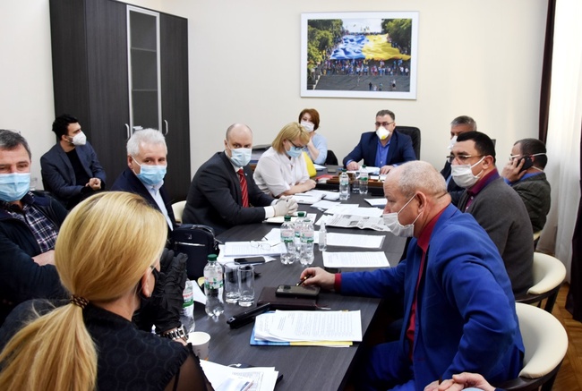 Ради доплаты медикам депутатов Одесского областного совета соберут на внеочередную сессию