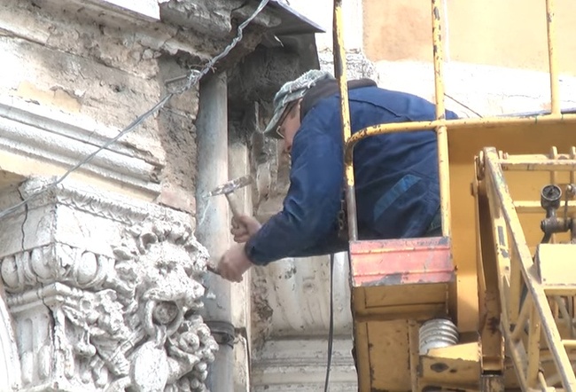 Сбитая лепнина с дома Либмана обошлась одесским коммунальщикам в 170 тысяч гривень