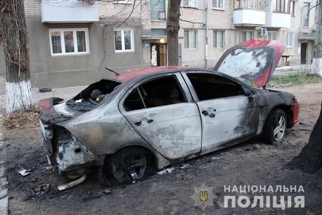 Підозрюють підпал: поліція розслідує обставини займання автівки прокурора у Білгороді-Дністровському