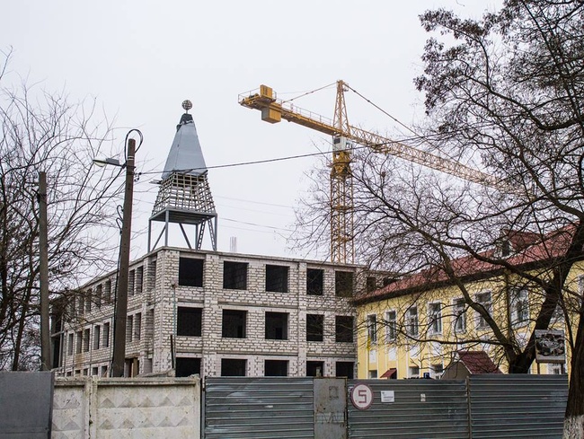 На достройку гимназии в Черноморске выделили 10 миллионов