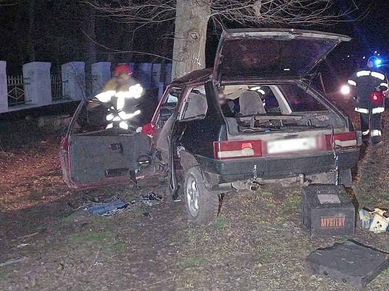 Двоє дітей та їхній батько загинули в аварії на Одещині