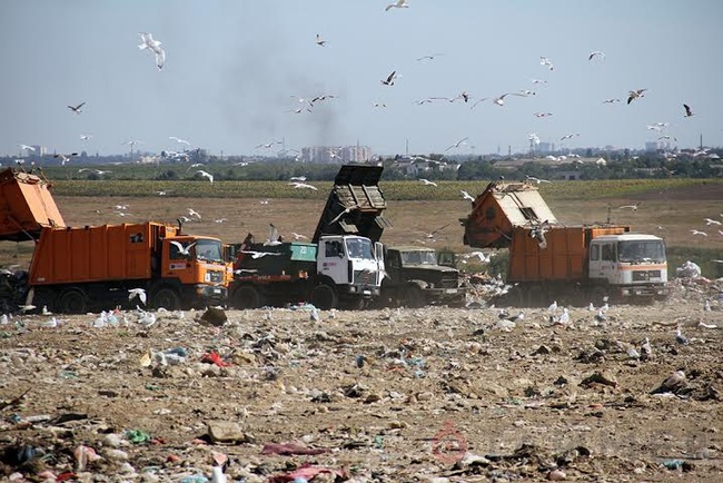 Одесса не может доказать права на мусорную свалку