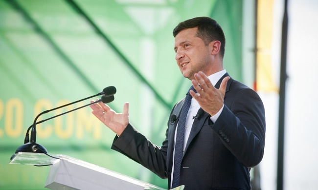 Більшість українців вважають президента відповідальним за боротьбу з корупцією