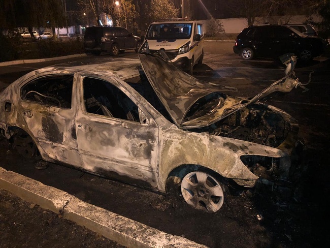 В Одессе сожгли авто временного начальника таможни