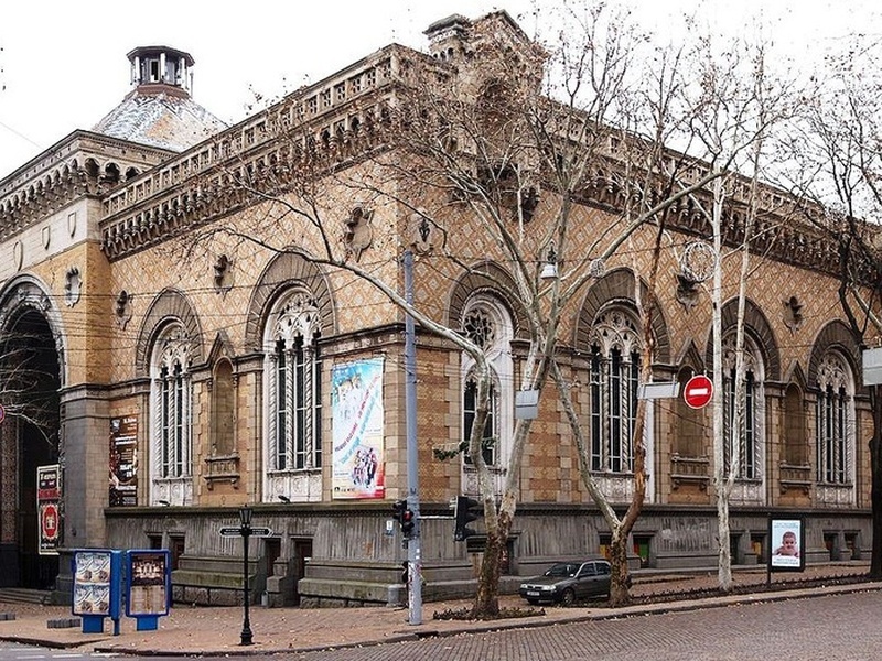 Суд повернув у комунальну власність будівлю Одеської філармонії