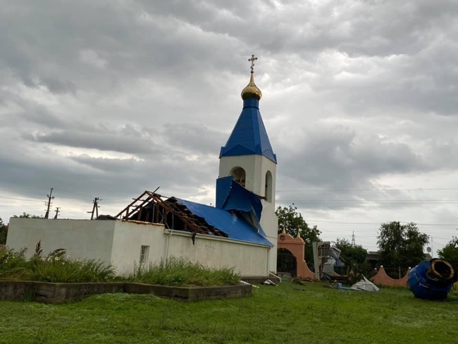 З церкви на Одещині зірвало купол