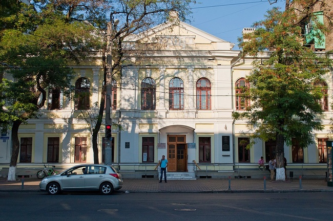 Аудитори знайшли порушень більш ніж на 3 мільйони в Одеській національній музичній академії