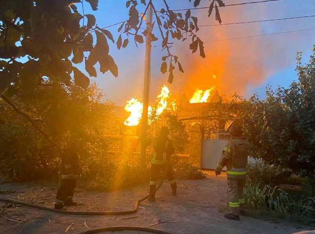 Наслідки обстрілів. Фото: поліція Херсонської області