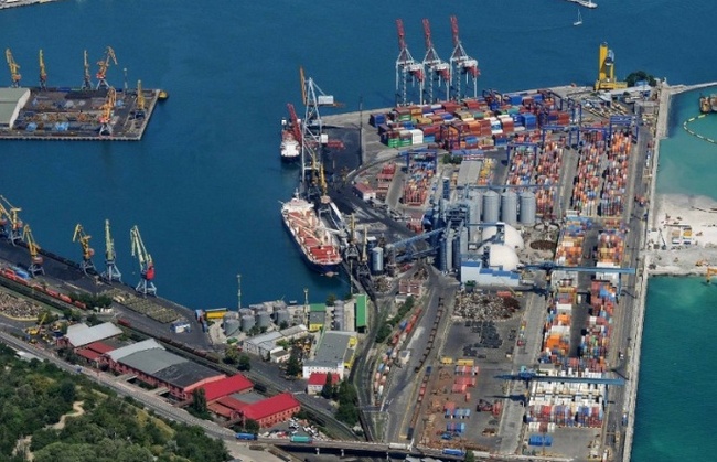 Зерно, руда и нефть: украинские порты показывают рост перевалки грузов