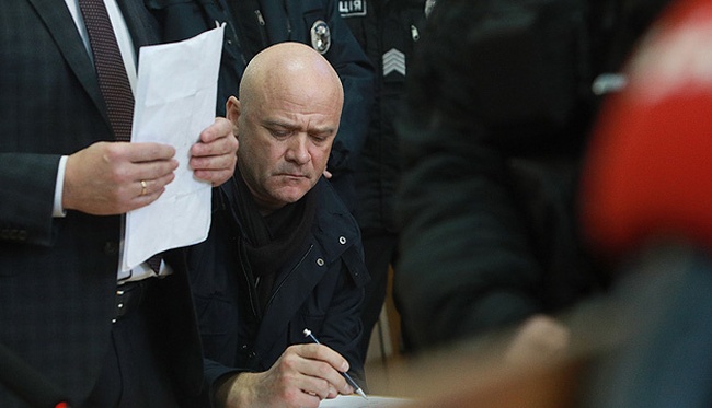 Суд отложил на два месяца рассмотрение дела о недостоверной информации в декларации Труханова