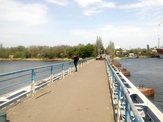 Понтонний міст в Миколаєві. Фото: Суспільне