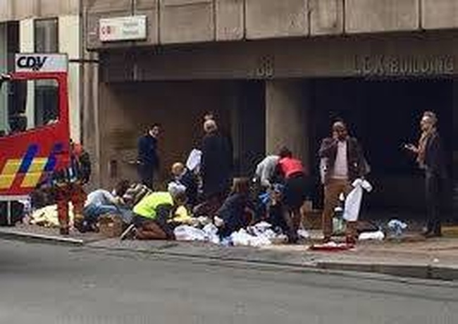 В результате серии взрывов в Брюсселе погибли 34 человека 