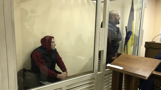 Суд залишив у СІЗО обвинувачуваних в нападі на активіста Устименка в Одесі