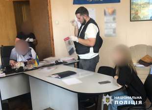 В Одесі затримали директора коледжу, який хотів нажитися на колишній студентці