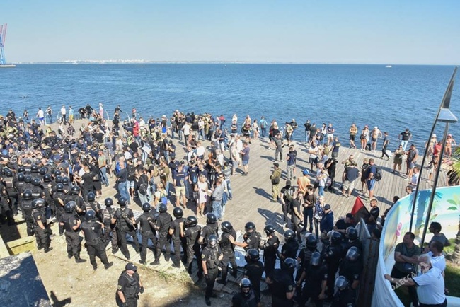 ГАСИ отменила разрешение на строительство депутатского отеля на пляже «Ланжерон», - активист