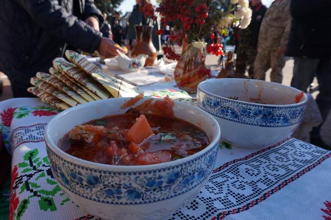 Борщ из перепелов, с "ушками" и фазанами: на севере Одесской области соревновались лучшие повара районов