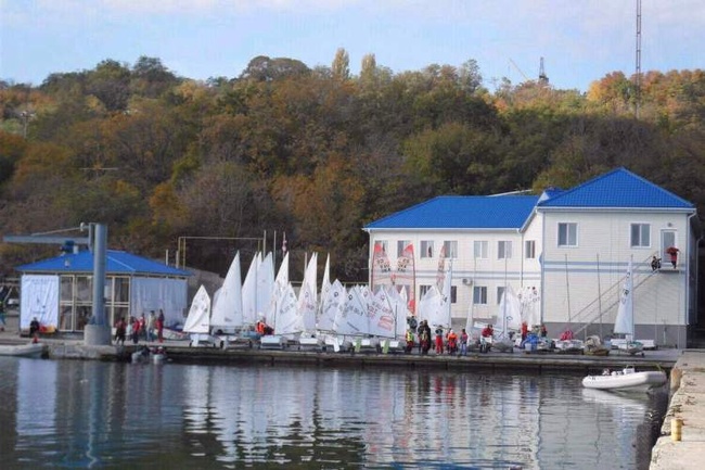 Фонд госимущества пока передумал продавать яхт-клуб в Одессе