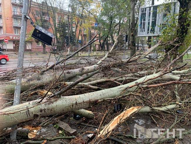 Наслідки негоди. Фото: Інтент / Леонід Громов