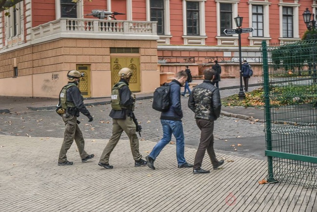 В двух департаментах Одесской мэрии обыски