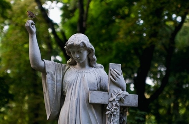 Департамент Одесского горсовета сдает в аренду помещения в выкупленных для расширения кладбища зданиях