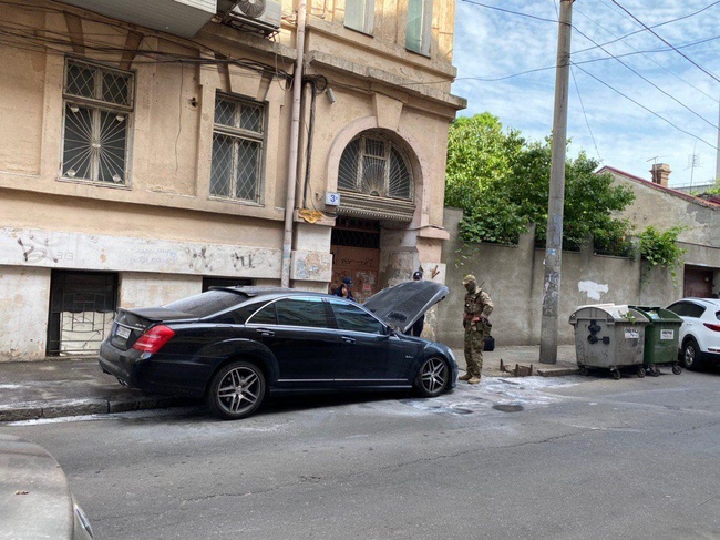 Полиция задержала подозреваемых в поджоге автомобиля бывшего главного юриста горсовета