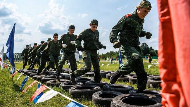 The youth army in Crimea. Photo: Unarmy