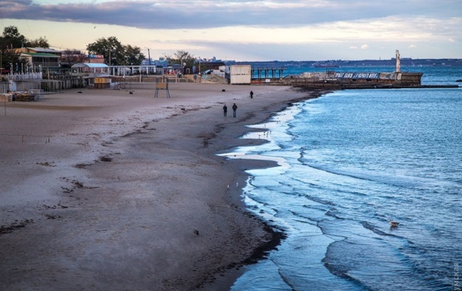 Воду біля узбережжя Одеси визнали прийнятною для купання