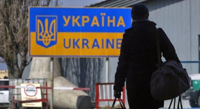 Треть жителей украинского Юга задумывается об эмиграции, - соцопрос