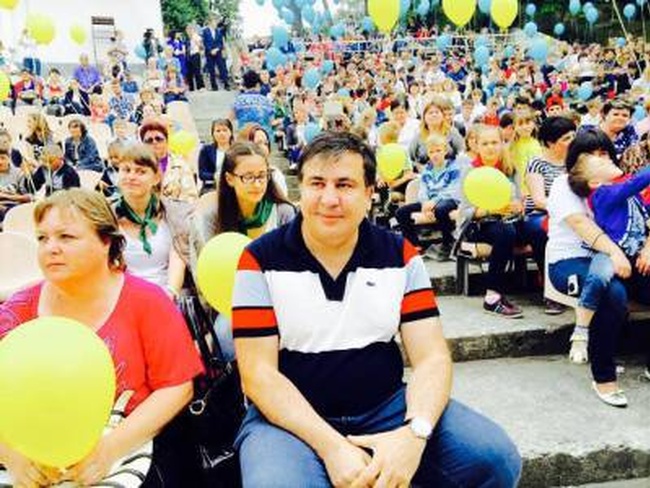 Саакашвили объявил конкурс на новое название для детского лагеря «Молодая гвардия»