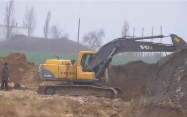 Активисты  сняли на видео нелегальные шахты по добыче ракушечника в Одесской области