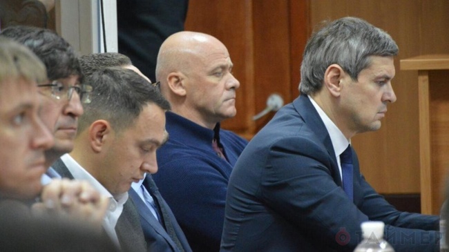 Одесский городской голова откомандировал себя в суд