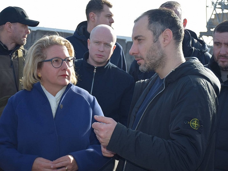 Міністри України та Німеччини обговорили в Чорноморську зернову угоду