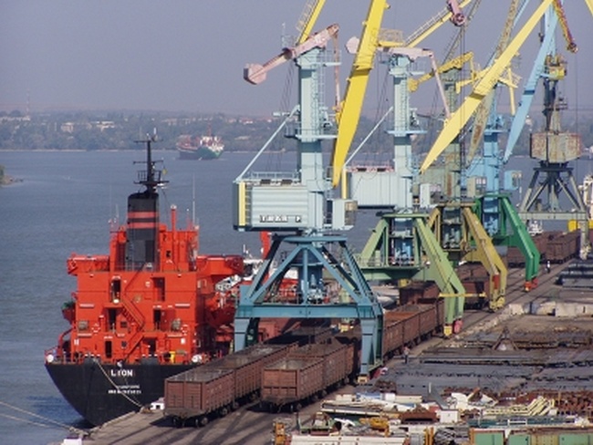 Администрация морских портов заплатит шесть миллионов за углубление дна в порту Рени