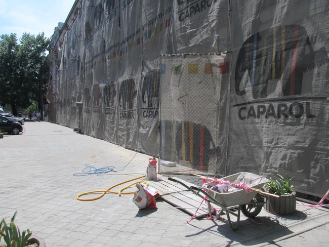 Ремонтні роботи в Українському театрі Одеси поновилися після багатомісячної перерви