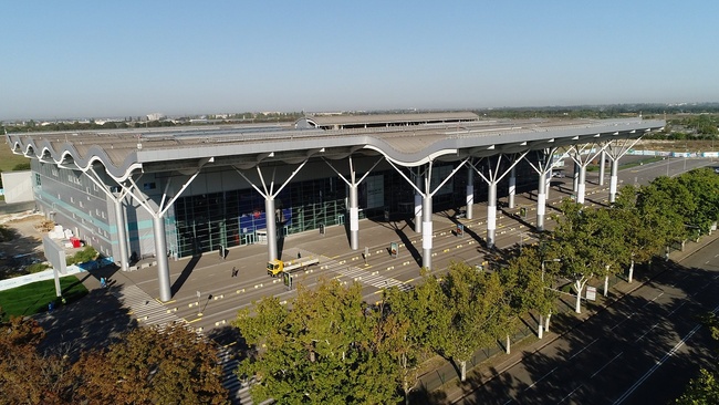 Одесский аэропорт установил собственный рекорд по пассажиропотоку