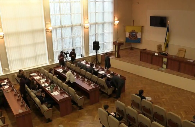Депутаты Черноморского горсовета бойкотируют вторую сессию