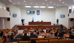Дострокове припинення повноважень депутатів та призначення директорів лікарень: сесія Миколаївської облради