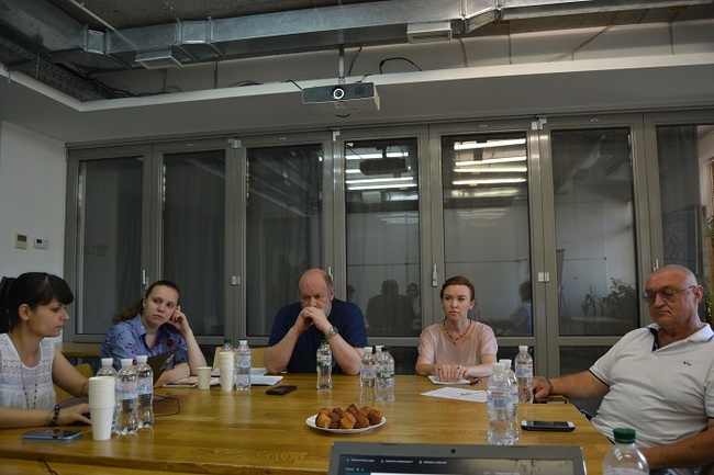 В Одесі обговорили проблеми впровадження в Україні миротворчої журналістики